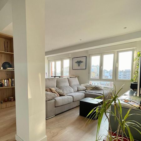 Piso De 2 Habitaciones En Centro, Zona Muy Tranquila Con Playa A 2 Min Andando خيخون المظهر الخارجي الصورة