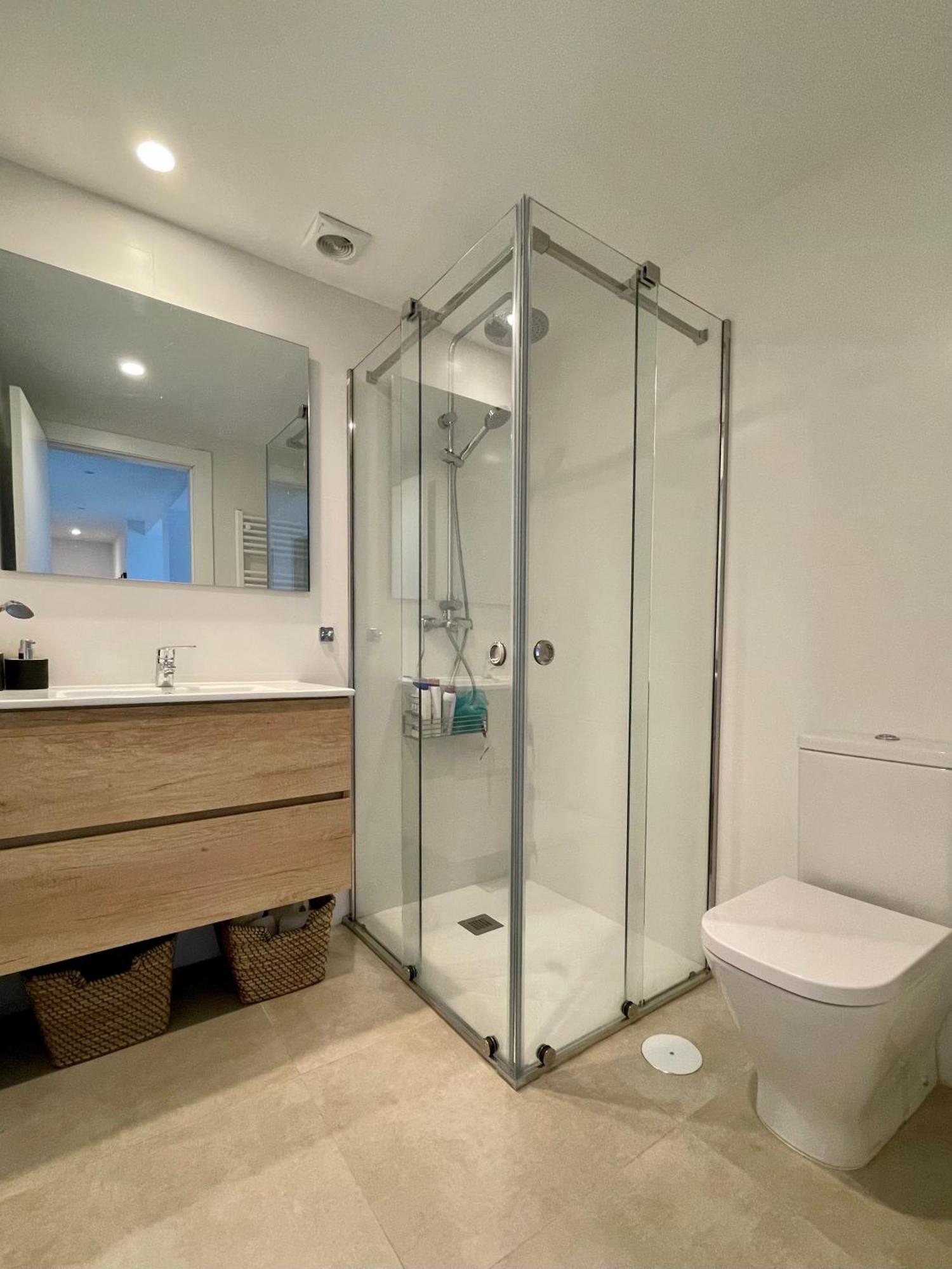Piso De 2 Habitaciones En Centro, Zona Muy Tranquila Con Playa A 2 Min Andando خيخون المظهر الخارجي الصورة